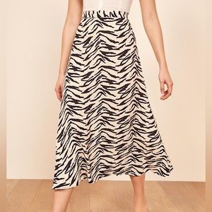 Reformation Bea Skirt in Jayne, Size 2